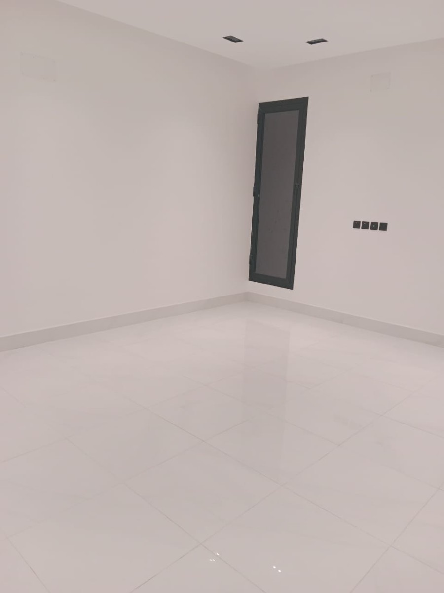 فلتيين للبيع