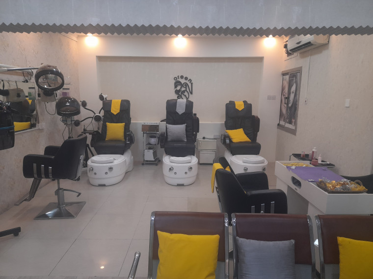 تجاري للبيع في مدينه عيسى