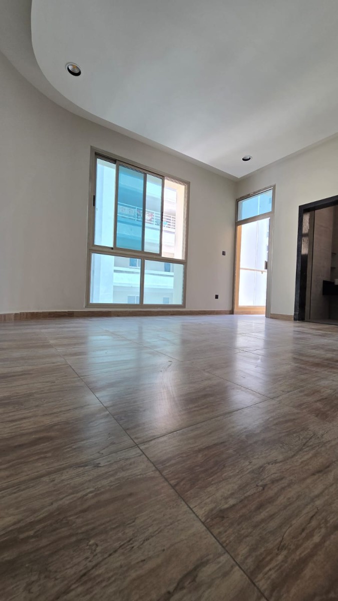 للبيع شقق تمليك في الحد مع التكيف